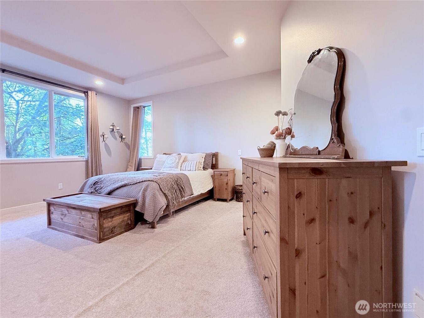 Issaquah, King, 98027, United States, 4 Bedrooms Bedrooms, ,3 BathroomsBathrooms,Residential,For Sale,1951978