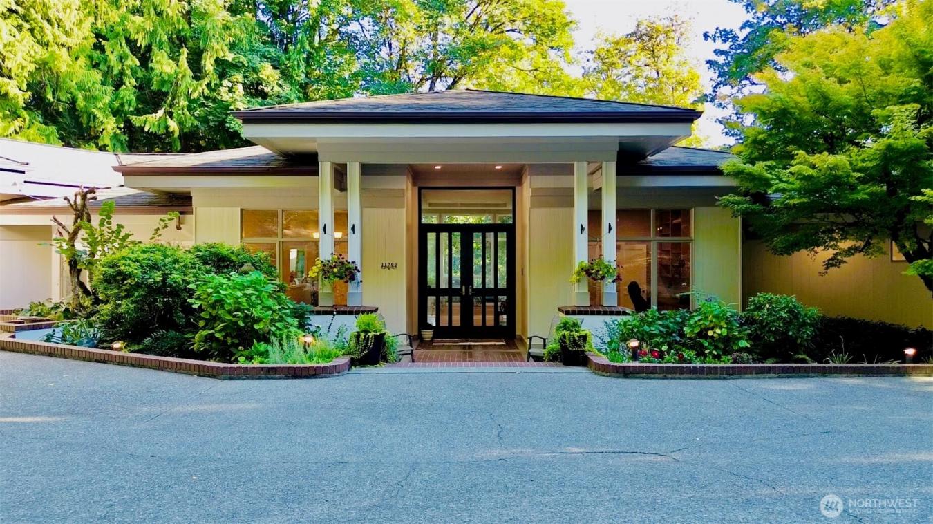 Issaquah, King, 98027, United States, 4 Bedrooms Bedrooms, ,3 BathroomsBathrooms,Residential,For Sale,1951978