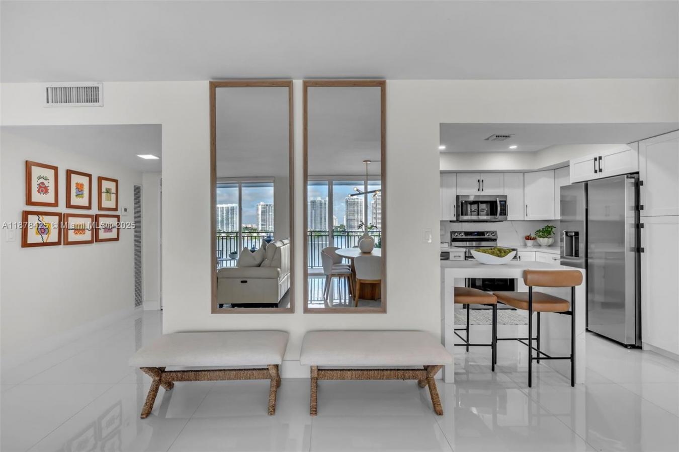 Sunny Isles Beach, Florida, 33160-2807, United States, 2 Bedrooms Bedrooms, ,2 BathroomsBathrooms,Residential,For Sale,1946815