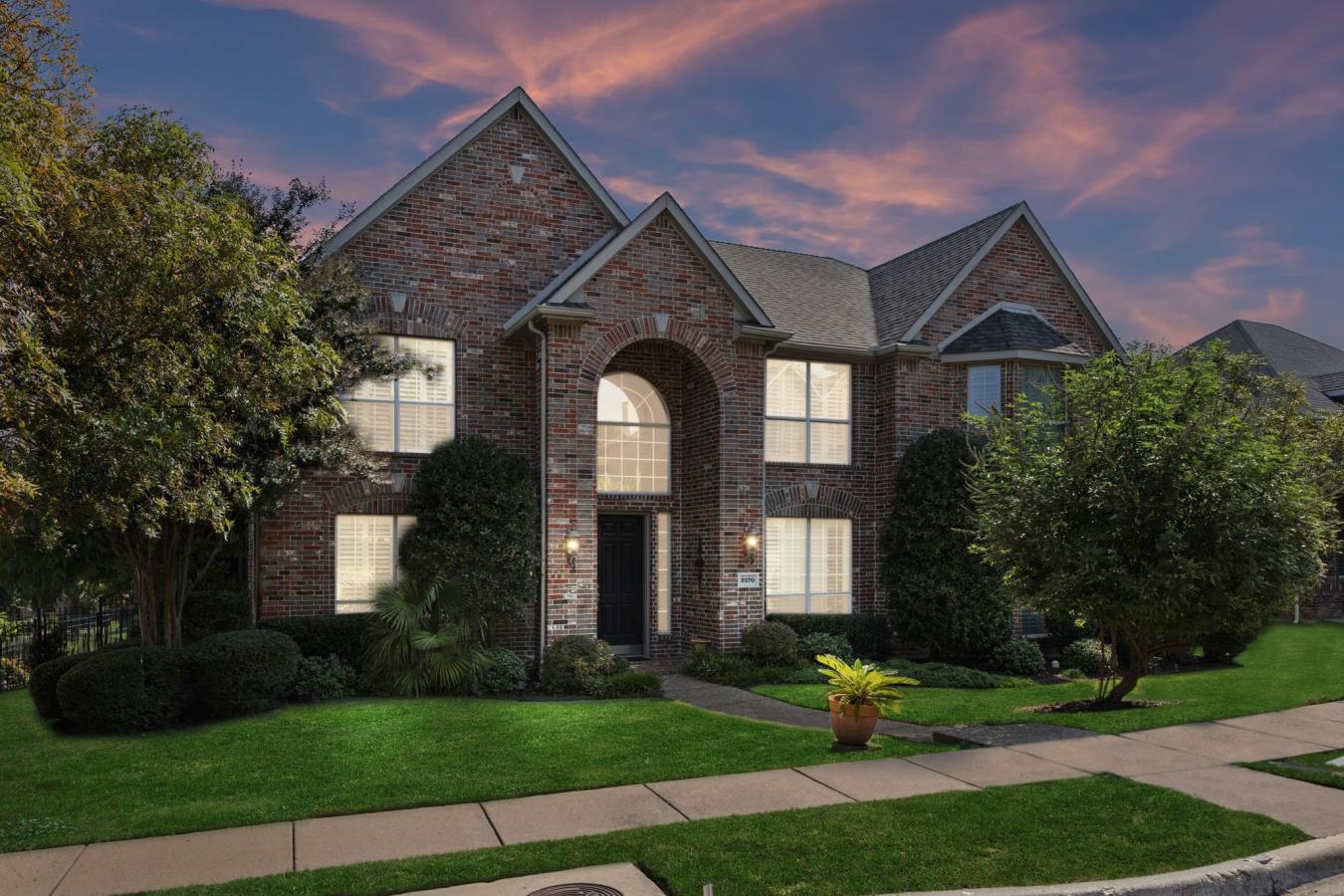 Rockwall, Rockwall, 75087, United States, 4 Bedrooms Bedrooms, ,4 BathroomsBathrooms,Residential,For Sale,1951977