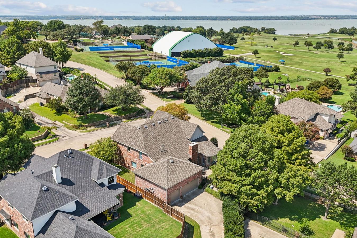 Rockwall, Rockwall, 75087, United States, 4 Bedrooms Bedrooms, ,4 BathroomsBathrooms,Residential,For Sale,1951977