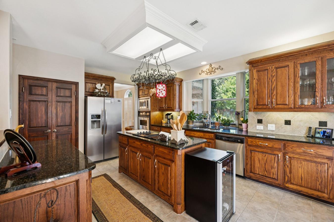 Rockwall, Rockwall, 75087, United States, 4 Bedrooms Bedrooms, ,4 BathroomsBathrooms,Residential,For Sale,1951977