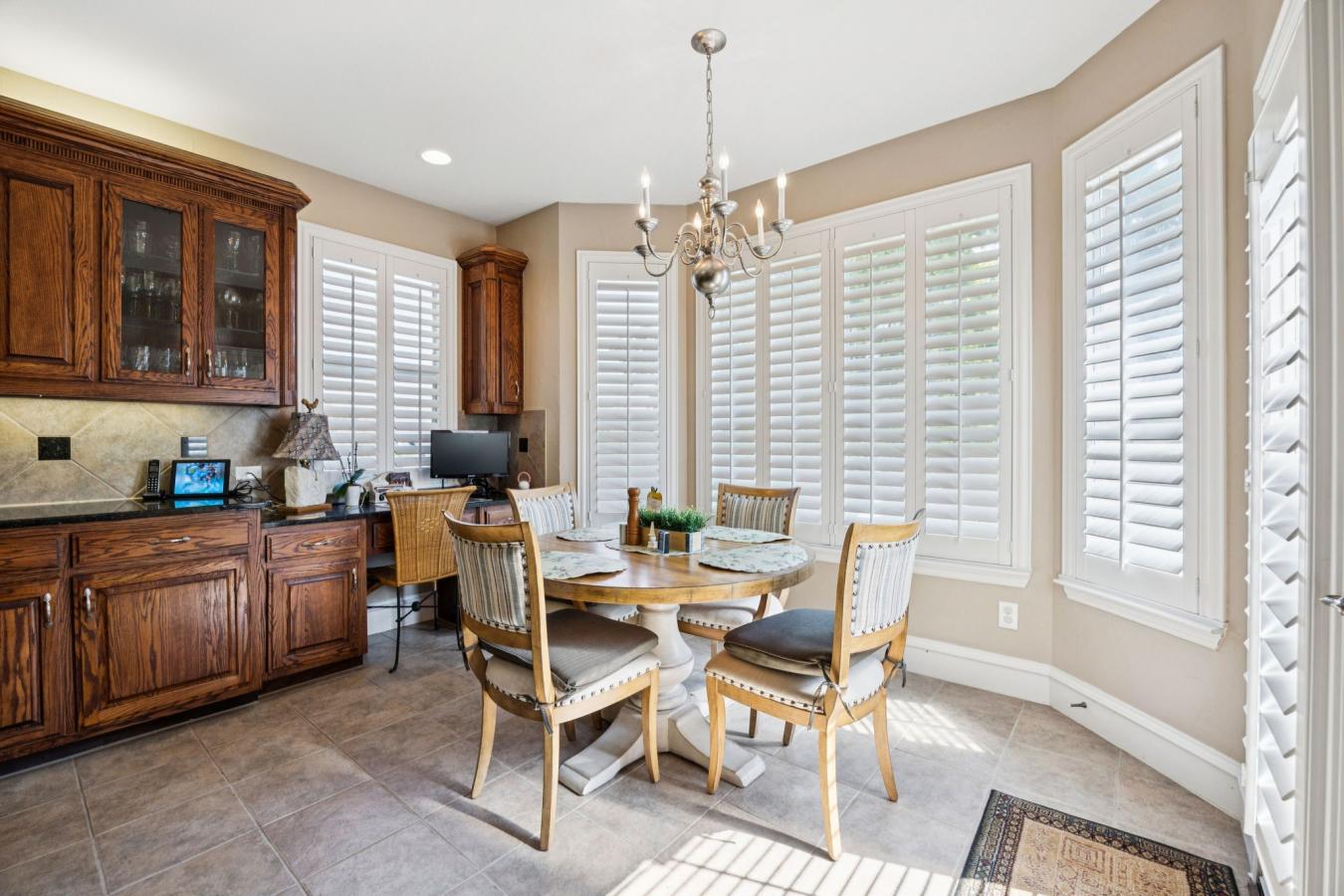 Rockwall, Rockwall, 75087, United States, 4 Bedrooms Bedrooms, ,4 BathroomsBathrooms,Residential,For Sale,1951977