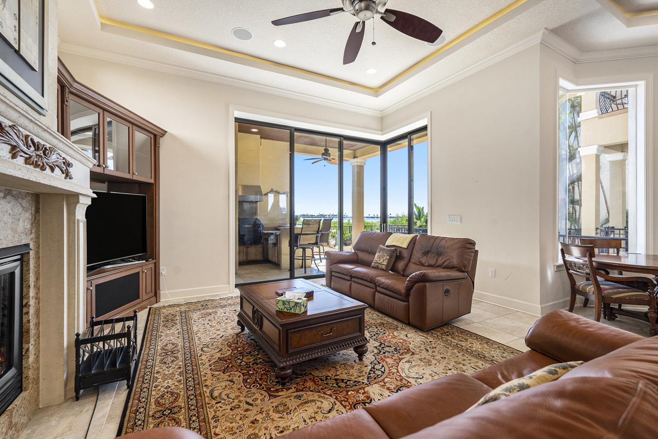 TAMPA, Hillsborough, 33615, United States, 4 Bedrooms Bedrooms, ,4 BathroomsBathrooms,Residential,For Sale,1951975