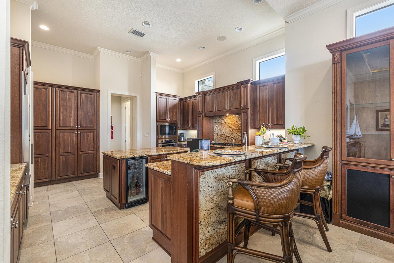 TAMPA, Hillsborough, 33615, United States, 4 Bedrooms Bedrooms, ,4 BathroomsBathrooms,Residential,For Sale,1951975