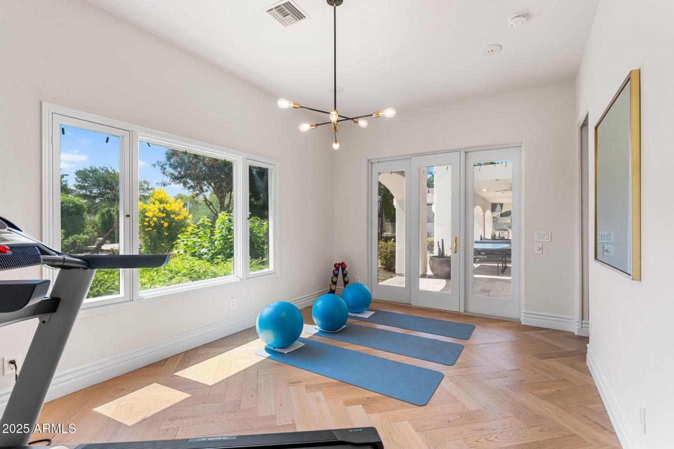 Scottsdale, Maricopa, 85250, United States, 5 Bedrooms Bedrooms, ,4 BathroomsBathrooms,Residential,For Sale,1951973