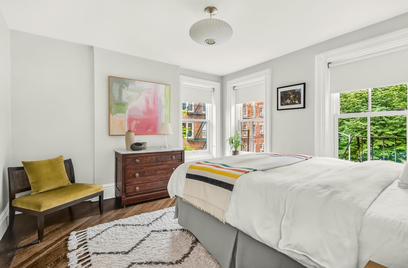 Brooklyn Heights, New York, 11201, United States, 5 Bedrooms Bedrooms, ,3 BathroomsBathrooms,Residential,For Sale,1951971