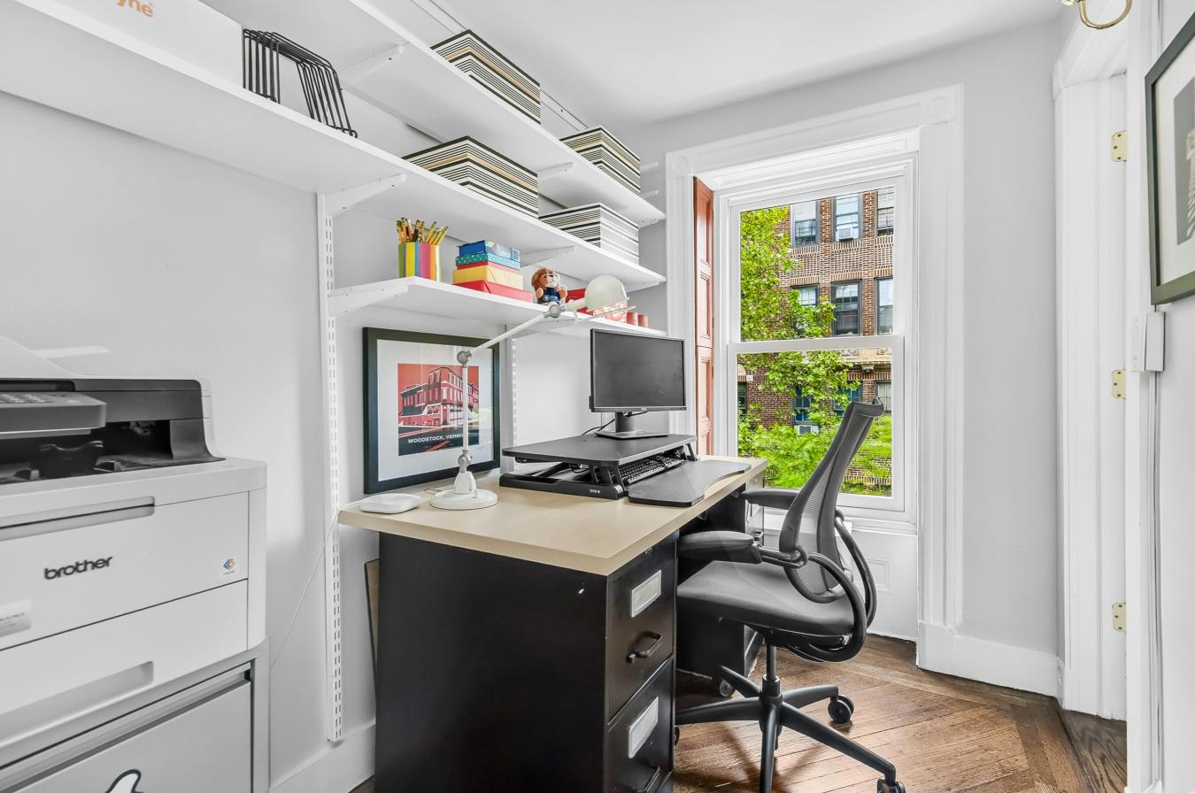 Brooklyn Heights, New York, 11201, United States, 5 Bedrooms Bedrooms, ,3 BathroomsBathrooms,Residential,For Sale,1951971