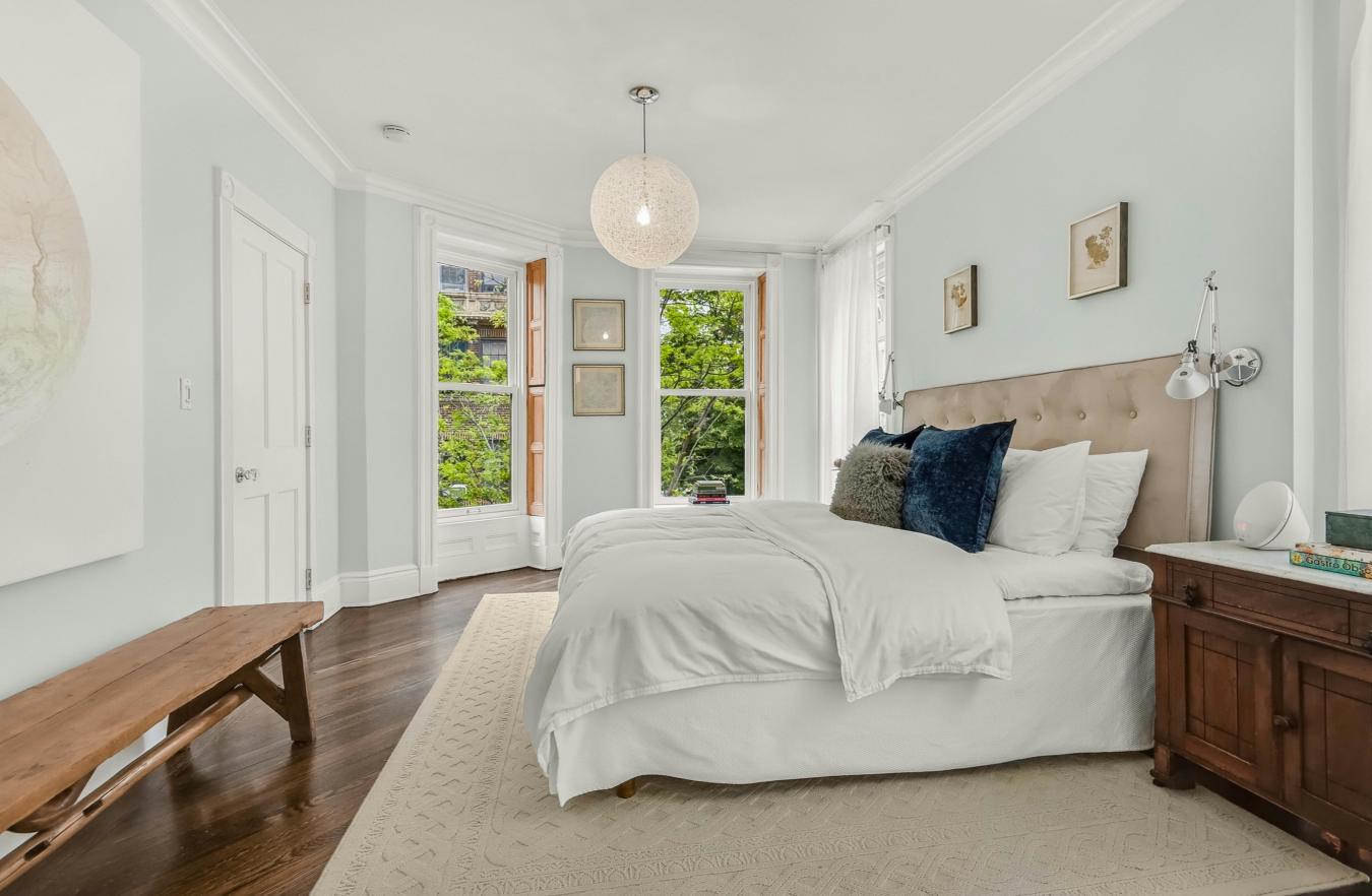Brooklyn Heights, New York, 11201, United States, 5 Bedrooms Bedrooms, ,3 BathroomsBathrooms,Residential,For Sale,1951971
