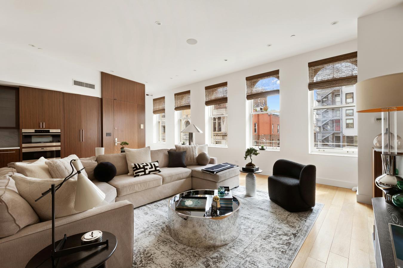 Flatiron, New York, 10003, United States, 3 Bedrooms Bedrooms, ,3 BathroomsBathrooms,Residential,For Sale,1962215