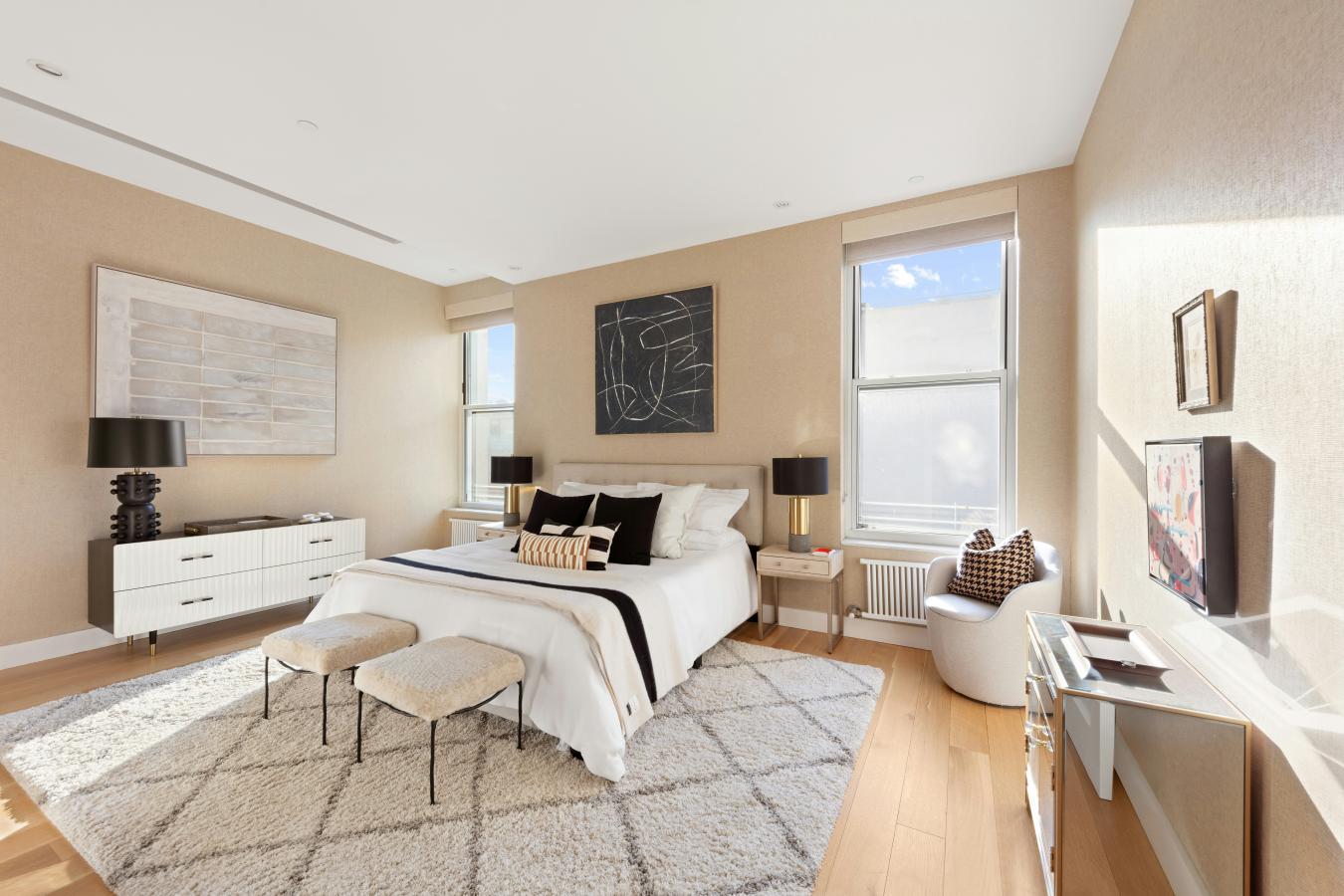 Flatiron, New York, 10003, United States, 3 Bedrooms Bedrooms, ,3 BathroomsBathrooms,Residential,For Sale,1962215