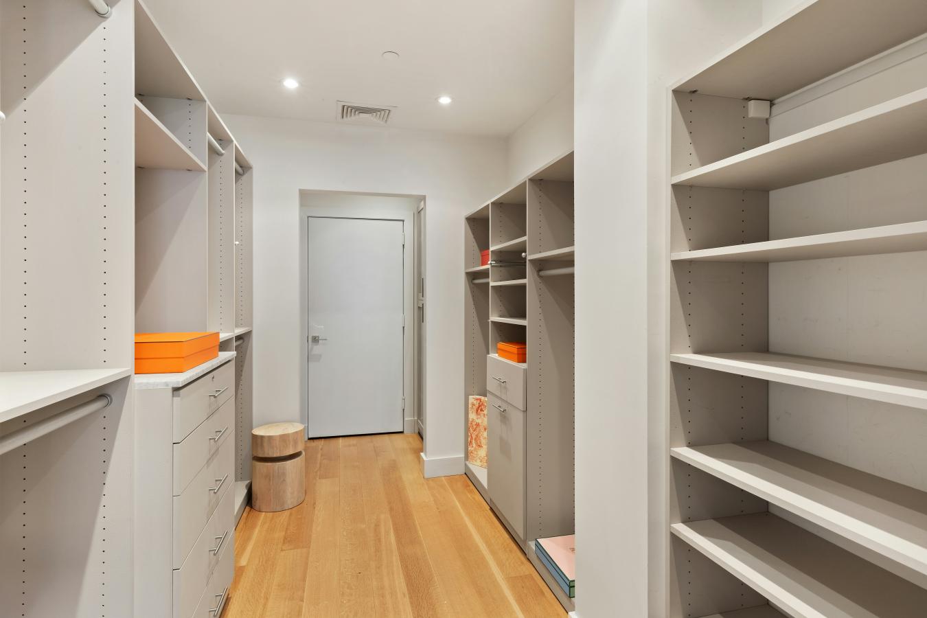 Flatiron, New York, 10003, United States, 3 Bedrooms Bedrooms, ,3 BathroomsBathrooms,Residential,For Sale,1962215