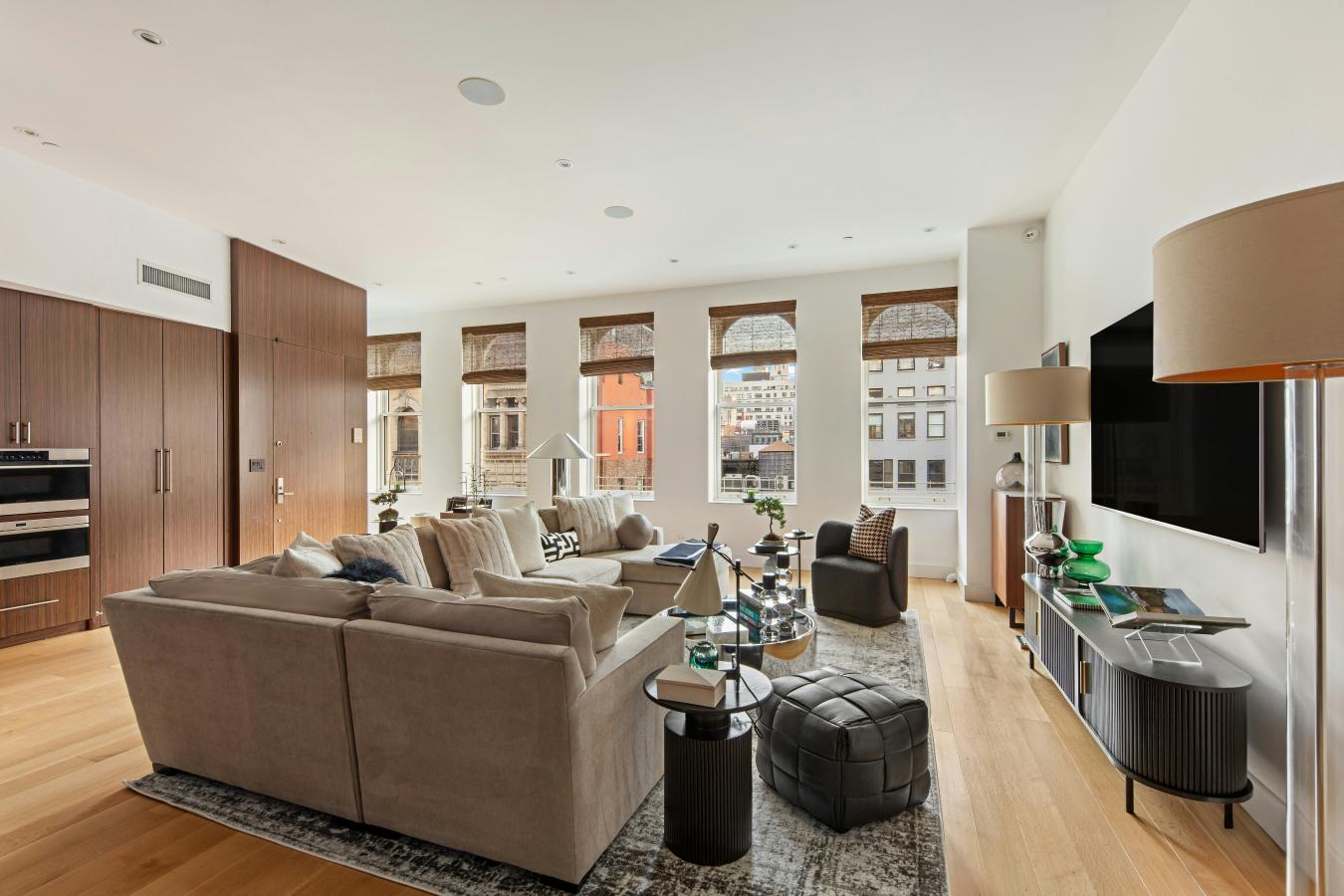 Flatiron, New York, 10003, United States, 3 Bedrooms Bedrooms, ,3 BathroomsBathrooms,Residential,For Sale,1962215