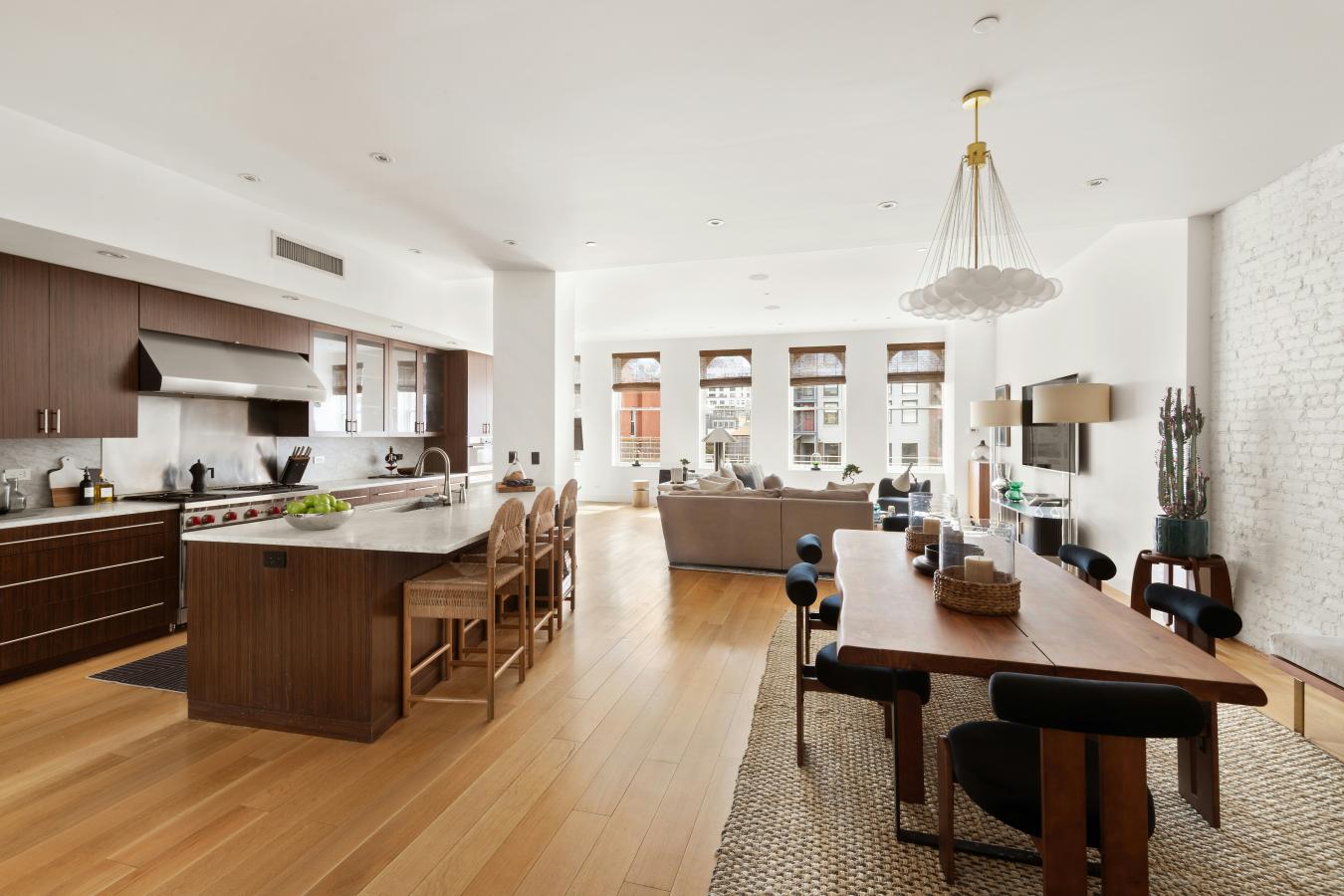 Flatiron, New York, 10003, United States, 3 Bedrooms Bedrooms, ,3 BathroomsBathrooms,Residential,For Sale,1962215