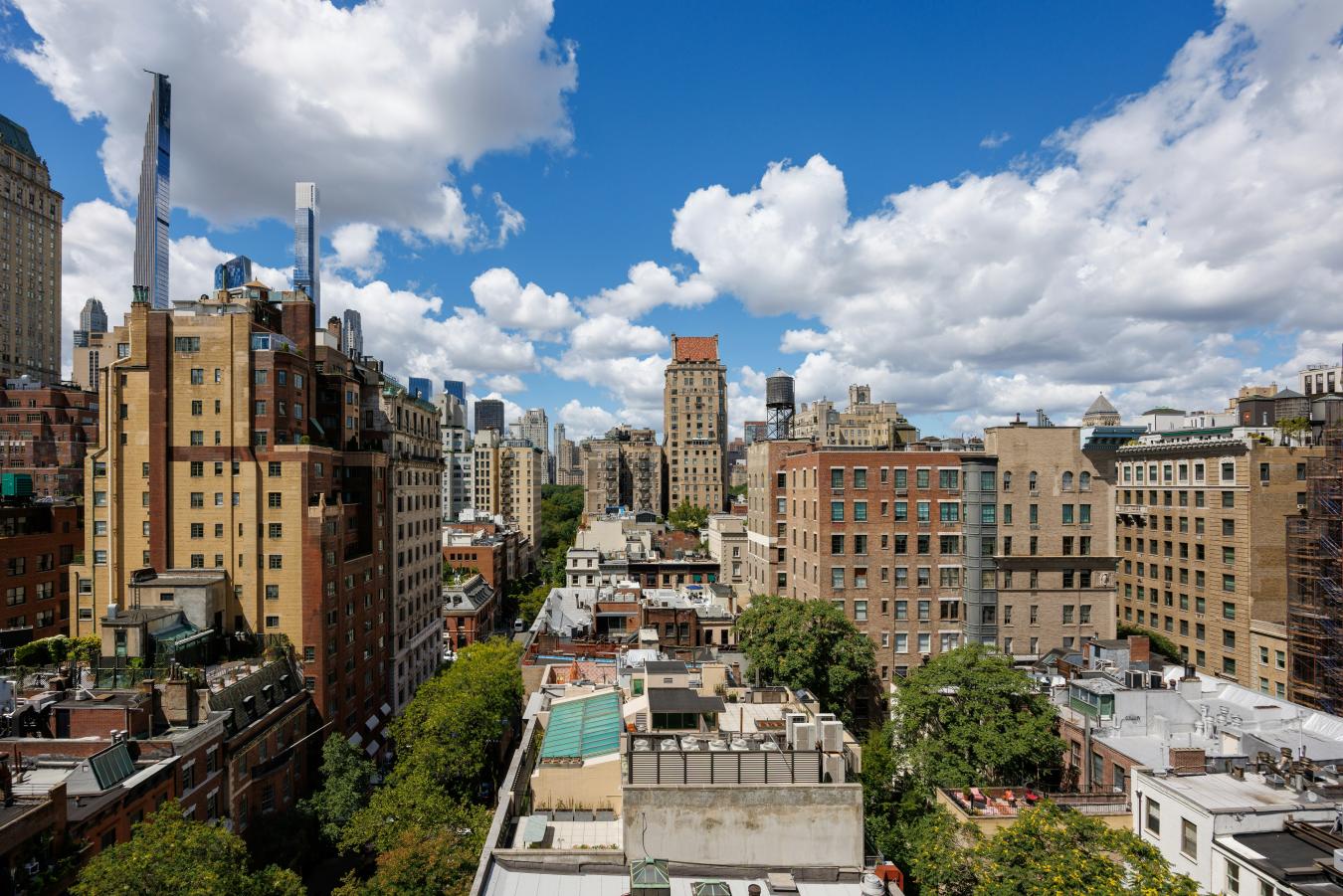 New York, New York, 10065, United States, 4 Bedrooms Bedrooms, ,3 BathroomsBathrooms,Residential,For Sale,1951968