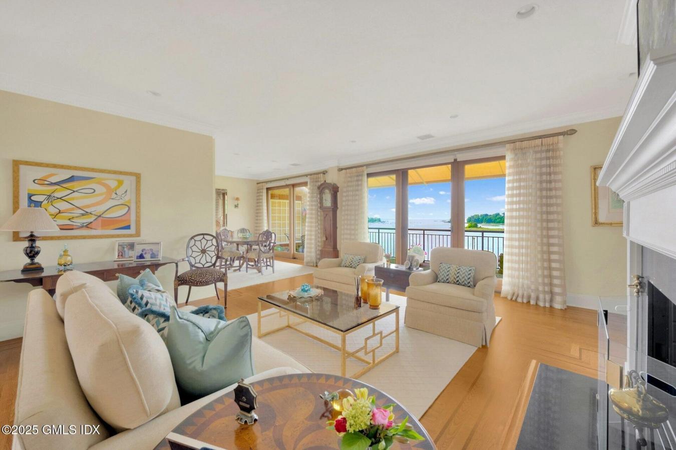 Greenwich, Connecticut, 06830, United States, 2 Bedrooms Bedrooms, ,3 BathroomsBathrooms,Residential,For Sale,1951963