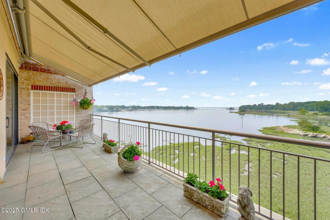 Greenwich, Connecticut, 06830, United States, 2 Bedrooms Bedrooms, ,3 BathroomsBathrooms,Residential,For Sale,1951963