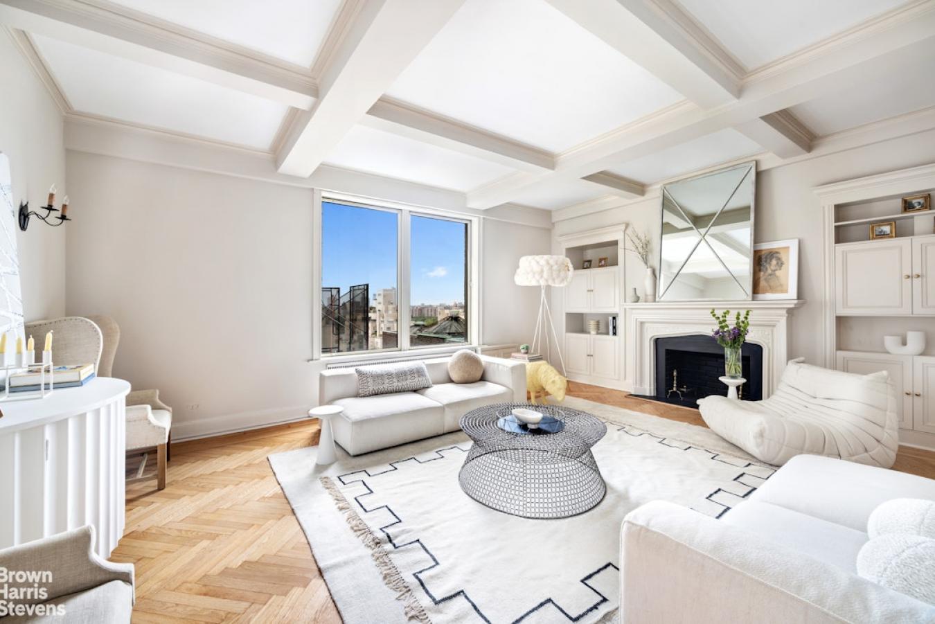 New York, New York, 10128, United States, 3 Bedrooms Bedrooms, ,2 BathroomsBathrooms,Residential,For Sale,1951957