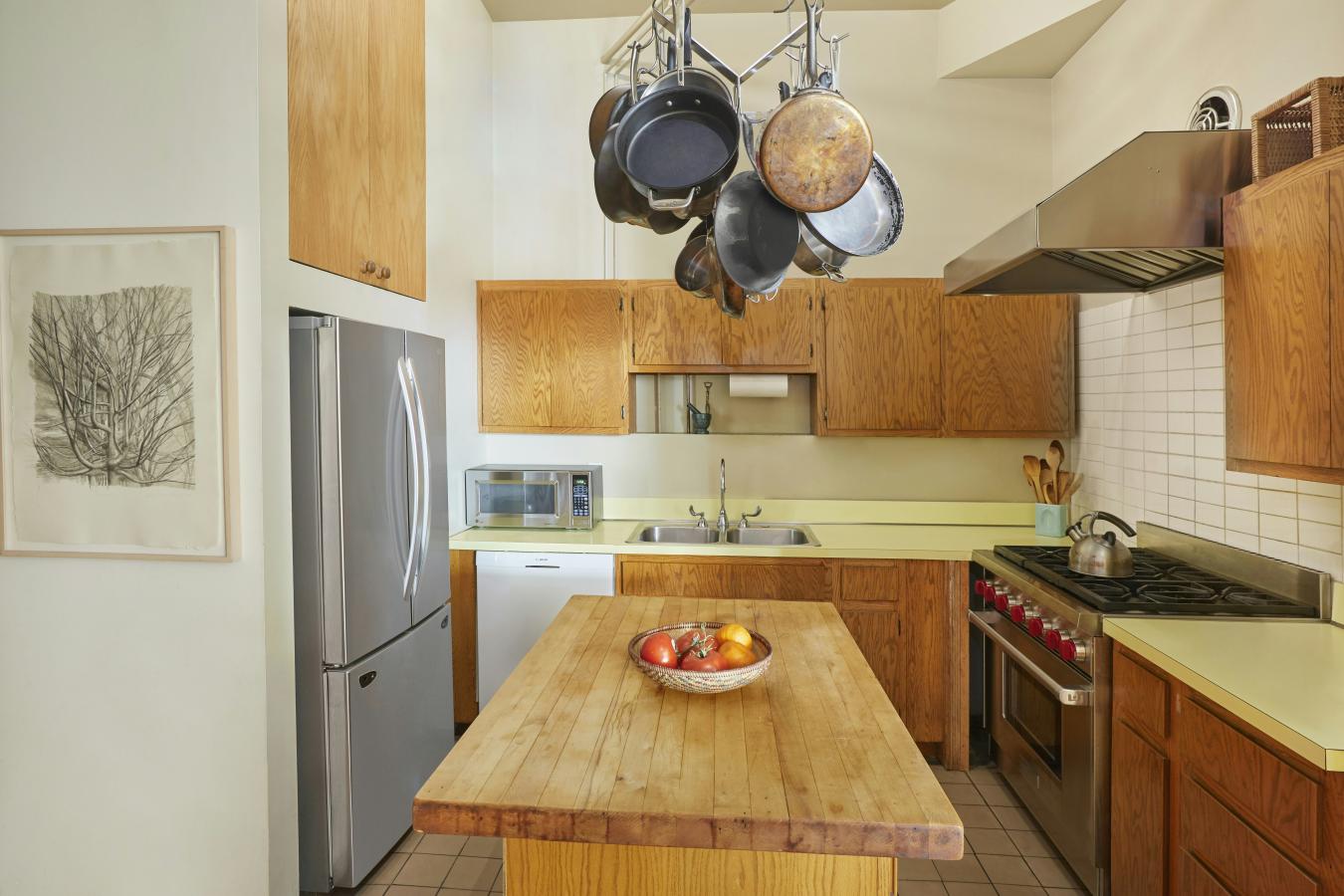 Chelsea, New York, 10011, United States, 3 Bedrooms Bedrooms, ,2 BathroomsBathrooms,Residential,For Sale,1951958