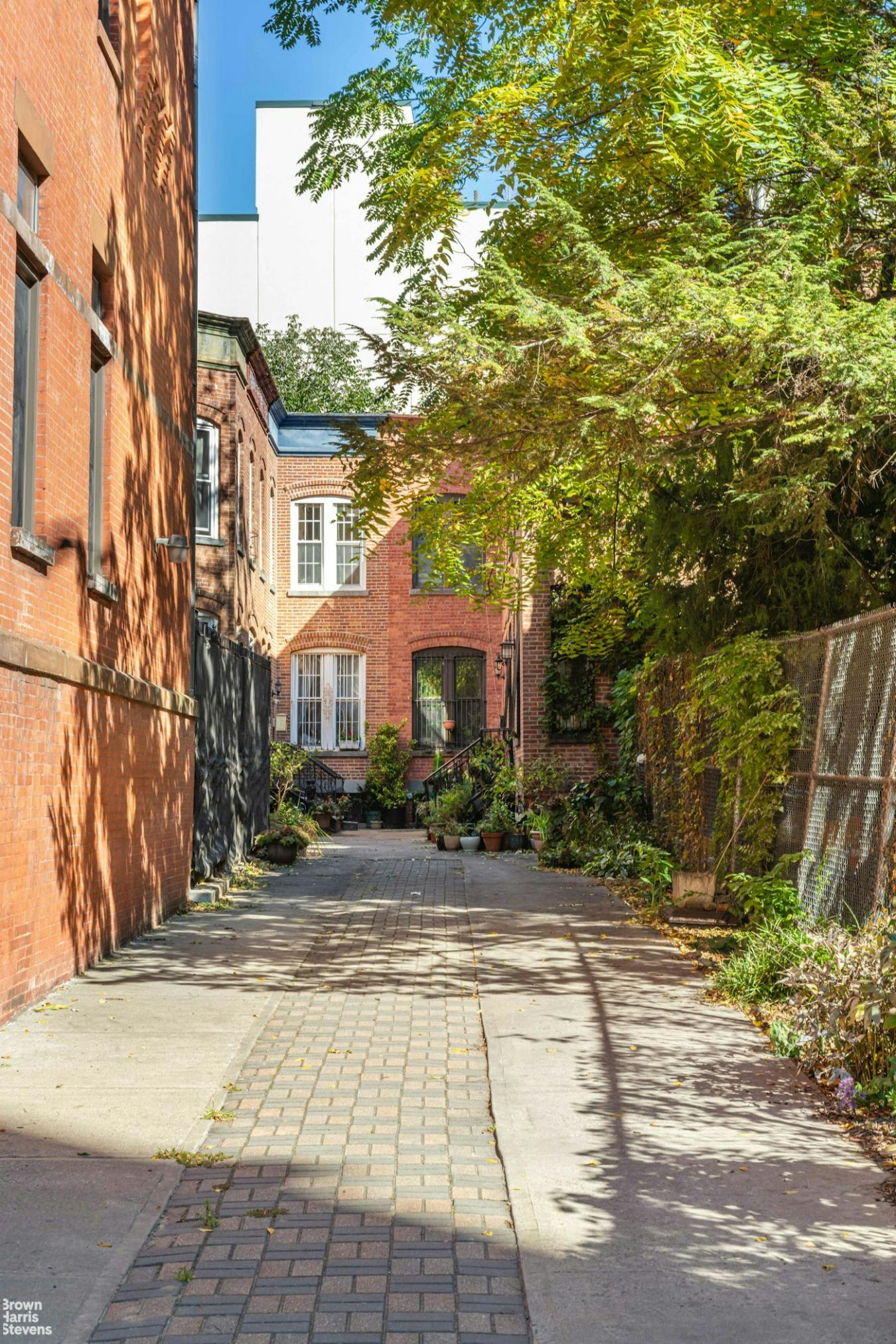 East Harlem, New York, 10035, United States, 3 Bedrooms Bedrooms, ,1 BathroomBathrooms,Residential,For Sale,1951955