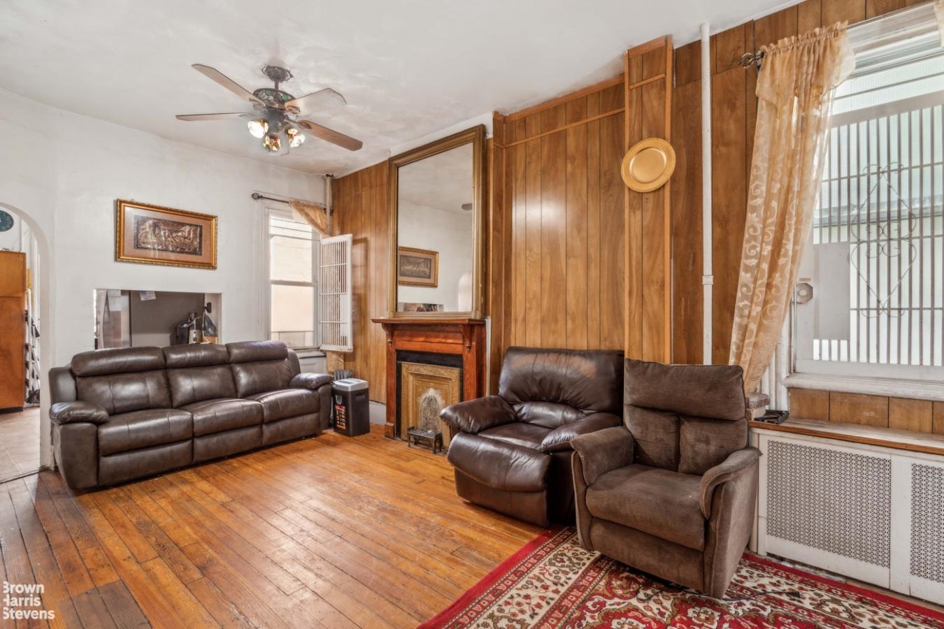 East Harlem, New York, 10035, United States, 3 Bedrooms Bedrooms, ,1 BathroomBathrooms,Residential,For Sale,1951955