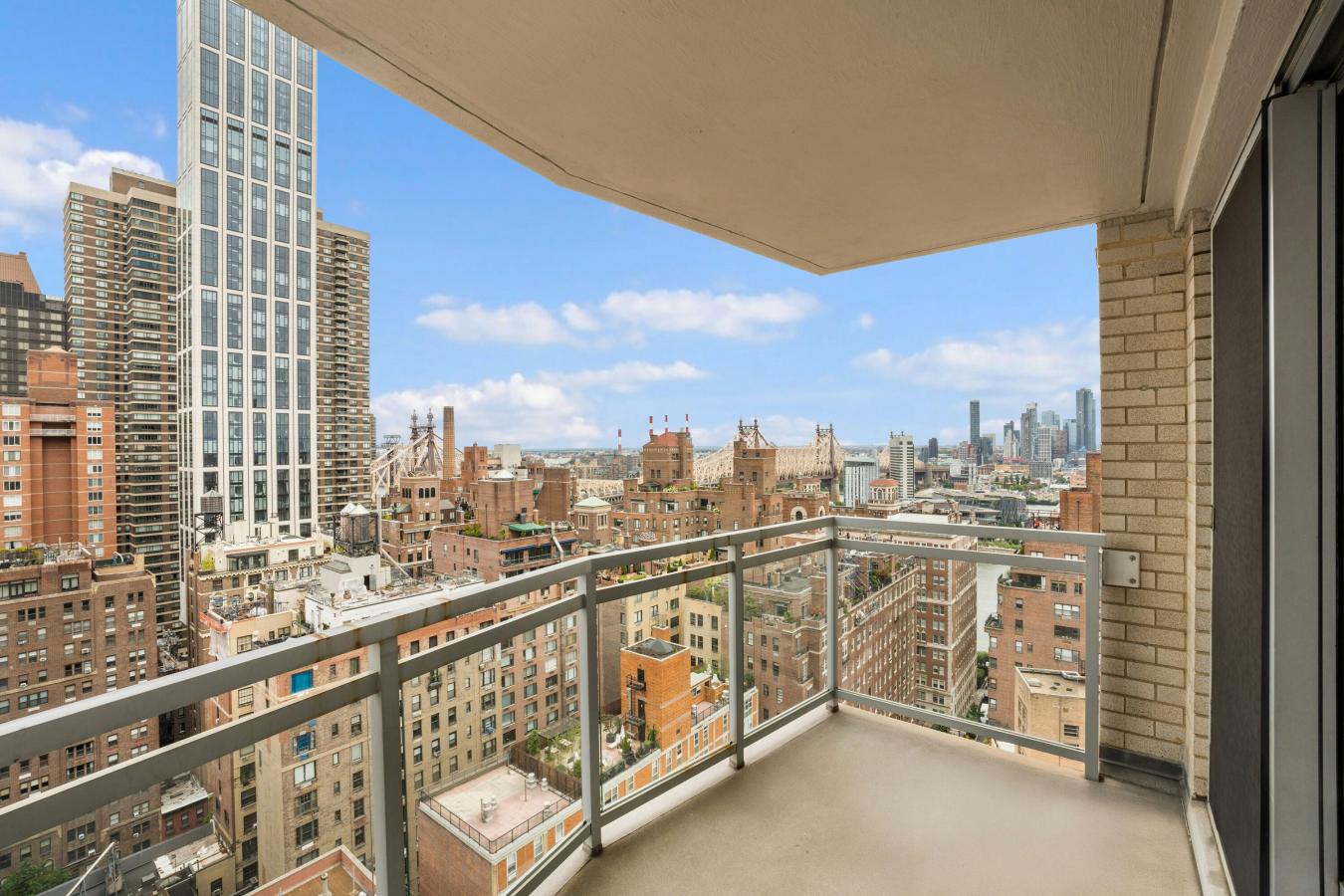 New York, New York, 10022, United States, 2 Bedrooms Bedrooms, ,2 BathroomsBathrooms,Residential,For Sale,1951952