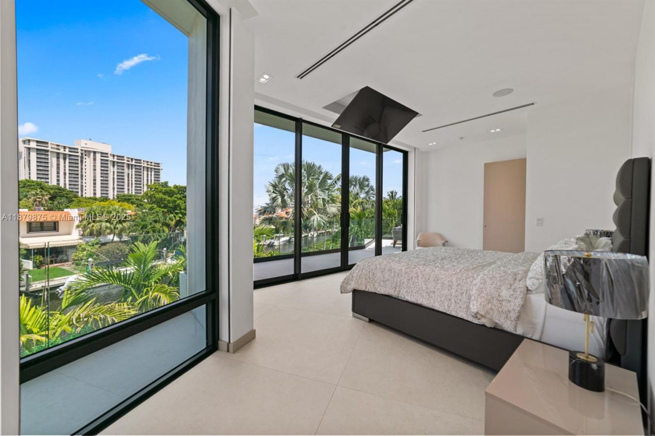 Miami Shores, Miami-Dade County, 33138, United States, 4 Bedrooms Bedrooms, ,4 BathroomsBathrooms,Residential,For Sale,1952559