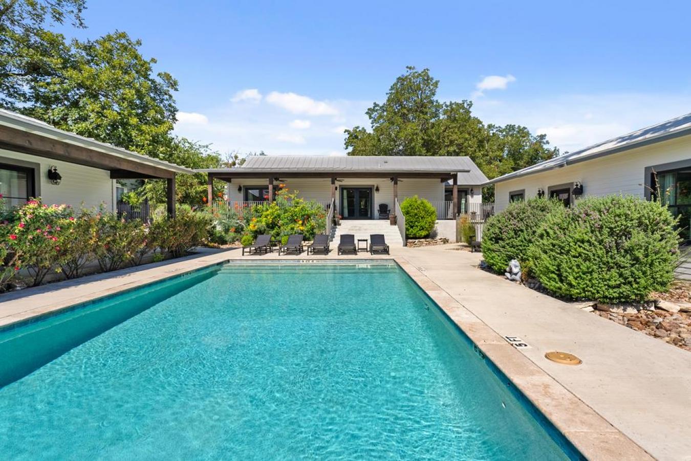 Fredericksburg, Gillespie, 78624, United States, 3 Bedrooms Bedrooms, ,2 BathroomsBathrooms,Residential,For Sale,1952220