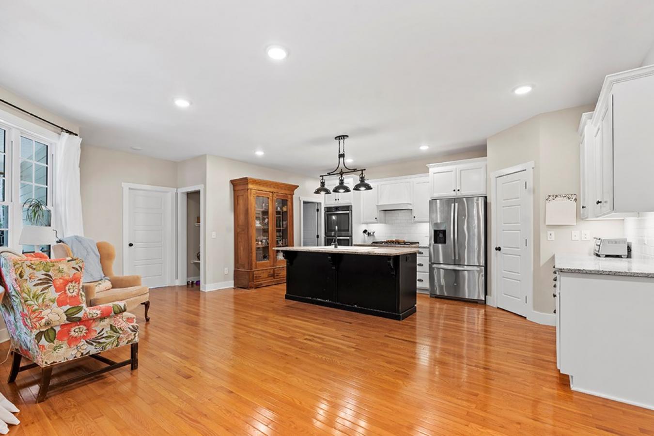 Hodges, Greenwood, 29653, United States, 4 Bedrooms Bedrooms, ,2 BathroomsBathrooms,Residential,For Sale,1954351