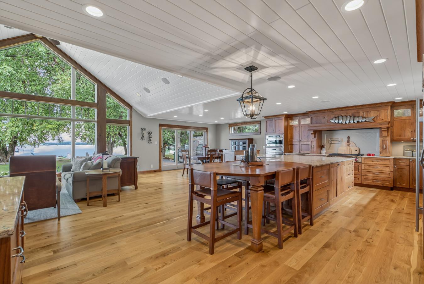 Elysian, Le Sueur, 56028, United States, 3 Bedrooms Bedrooms, ,3 BathroomsBathrooms,Residential,For Sale,1952219