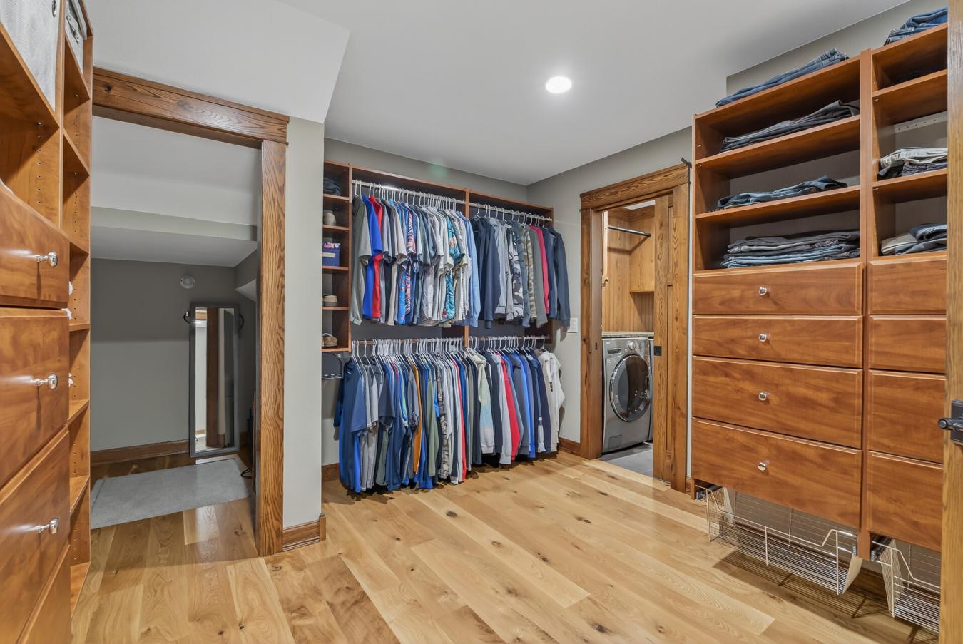 Elysian, Le Sueur, 56028, United States, 3 Bedrooms Bedrooms, ,3 BathroomsBathrooms,Residential,For Sale,1952219