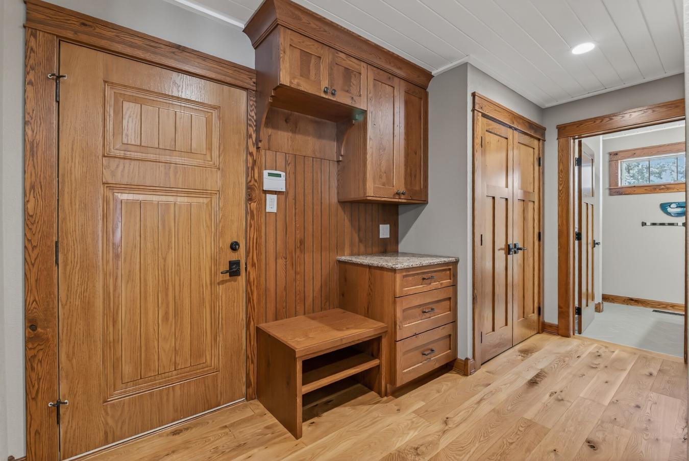 Elysian, Le Sueur, 56028, United States, 3 Bedrooms Bedrooms, ,3 BathroomsBathrooms,Residential,For Sale,1952219