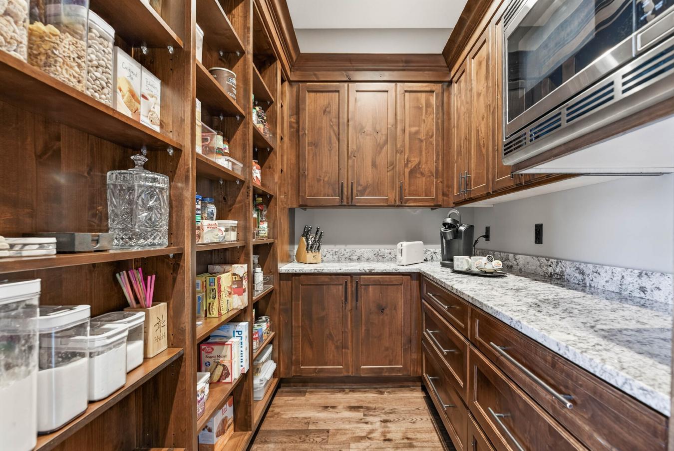 Lake Elmo, Washington, 55042, United States, 6 Bedrooms Bedrooms, ,7 BathroomsBathrooms,Residential,For Sale,1952389