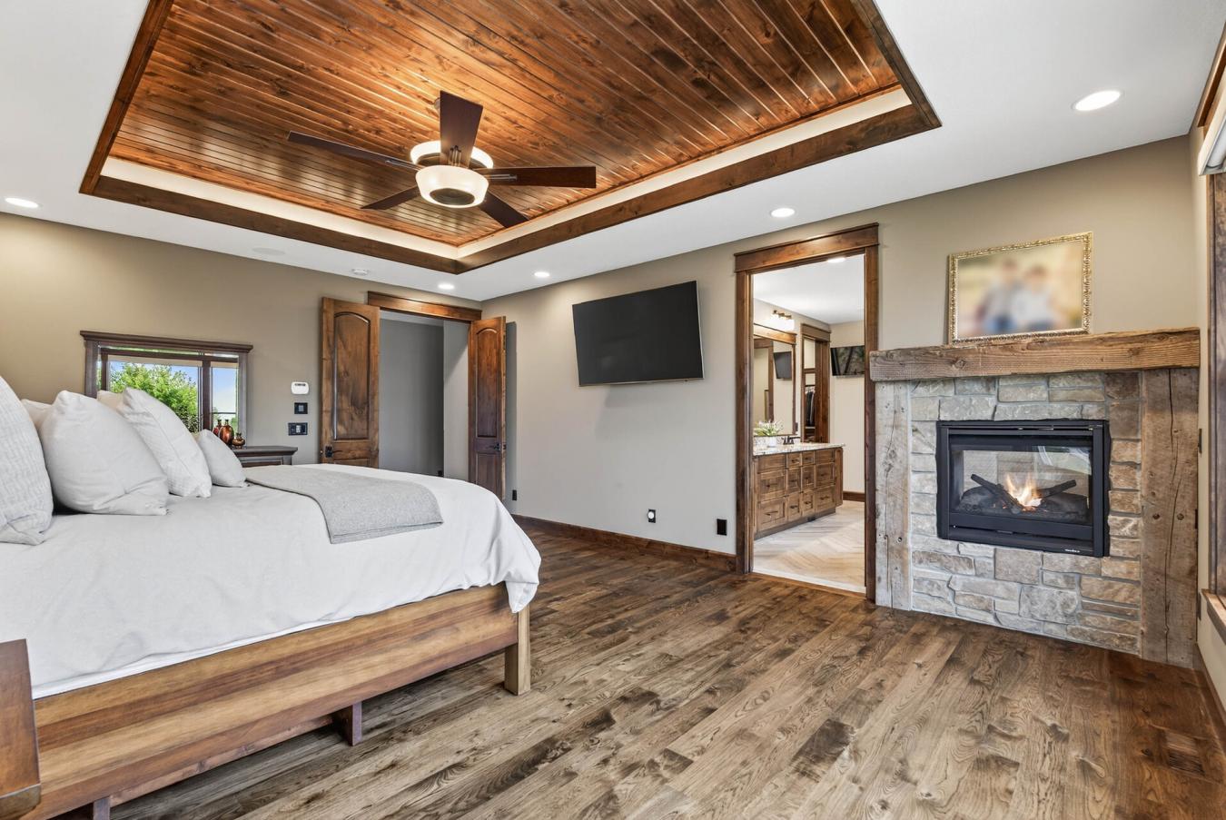 Lake Elmo, Washington, 55042, United States, 6 Bedrooms Bedrooms, ,7 BathroomsBathrooms,Residential,For Sale,1952389