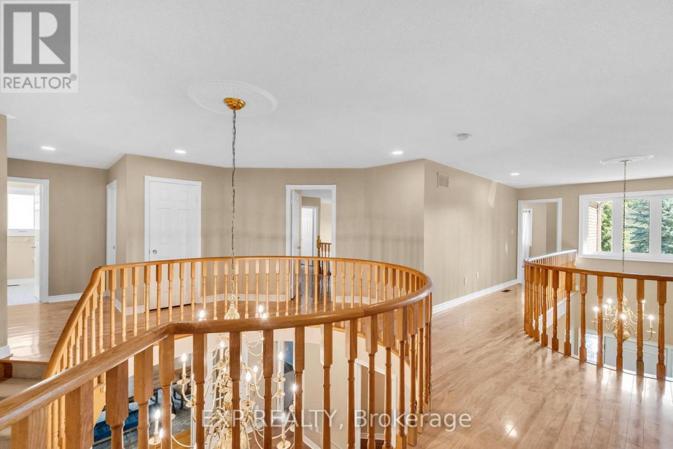 Newmarket, ON, L3X1M1, Canada, 5 Bedrooms Bedrooms, ,4 BathroomsBathrooms,Residential,For Sale,1952217