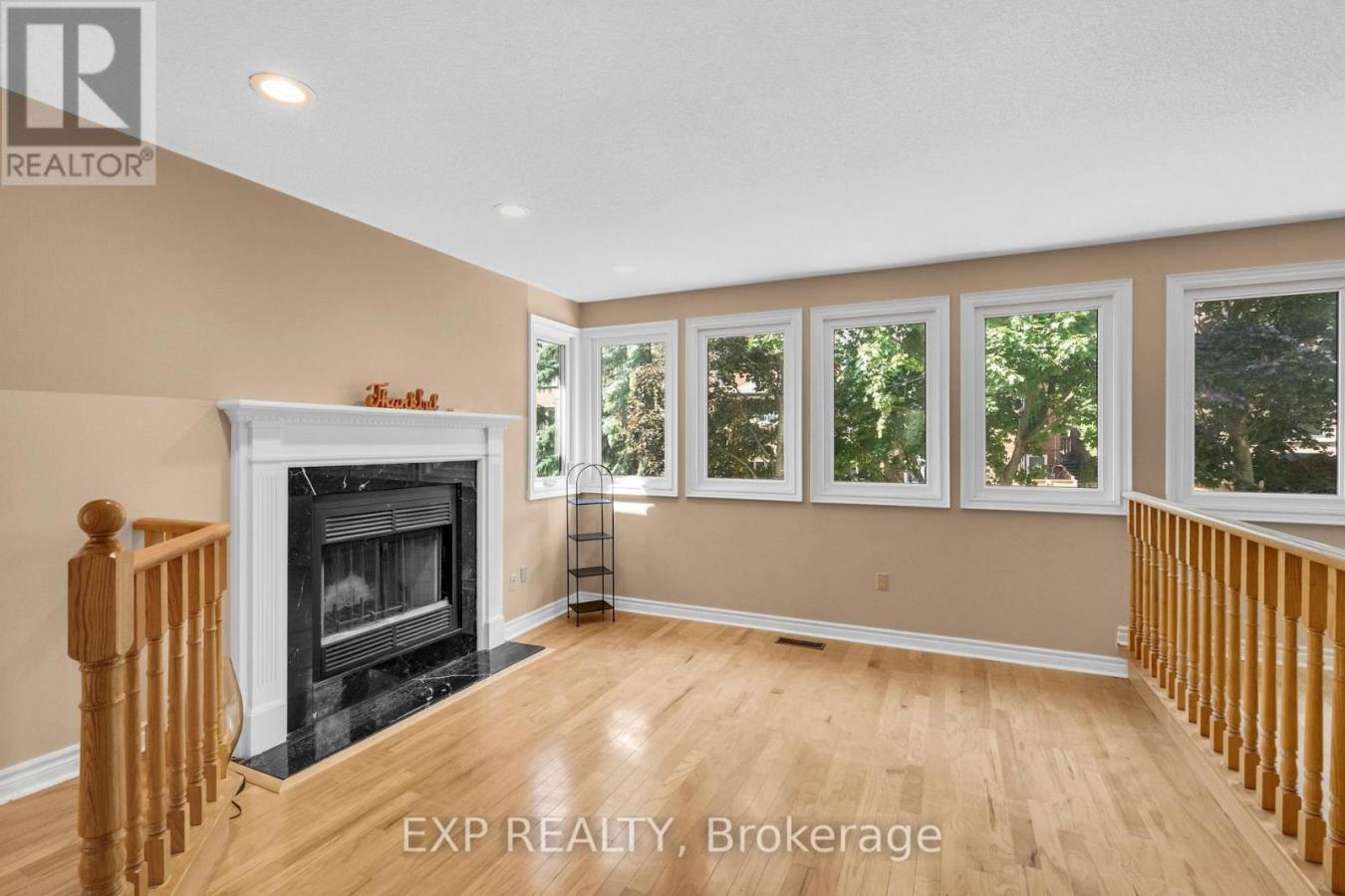 Newmarket, ON, L3X1M1, Canada, 5 Bedrooms Bedrooms, ,4 BathroomsBathrooms,Residential,For Sale,1952217