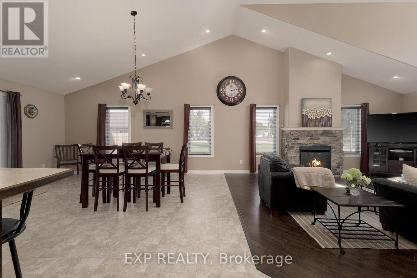 Bayham (Vienna), ON, N0J1Z0, Canada, ,Residential,For Sale,1952215