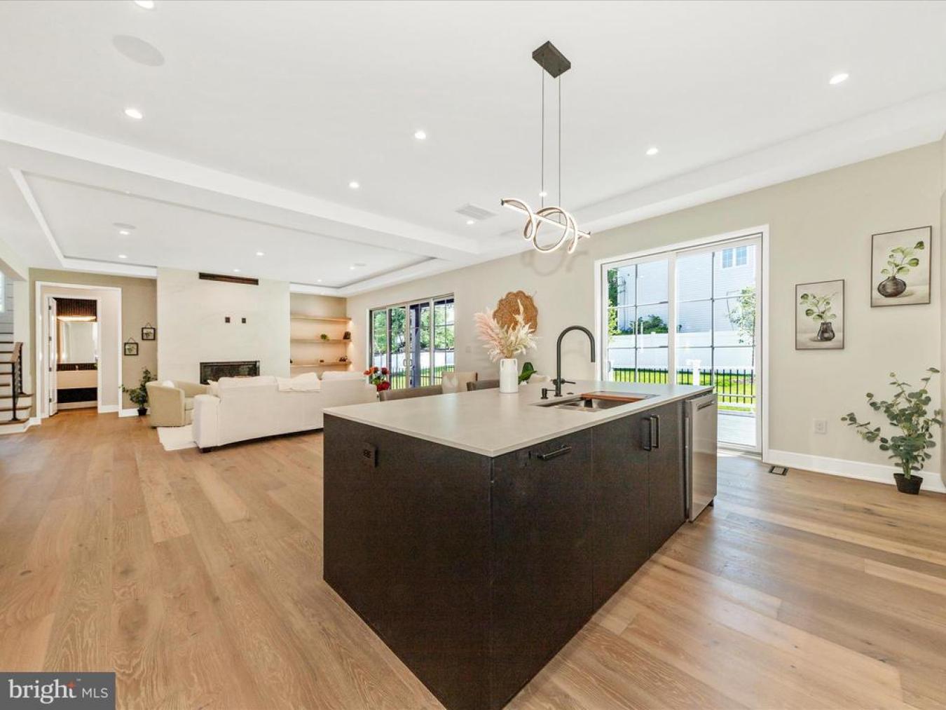 VIENNA, FAIRFAX, 22180, United States, ,Residential,For Sale,1952216