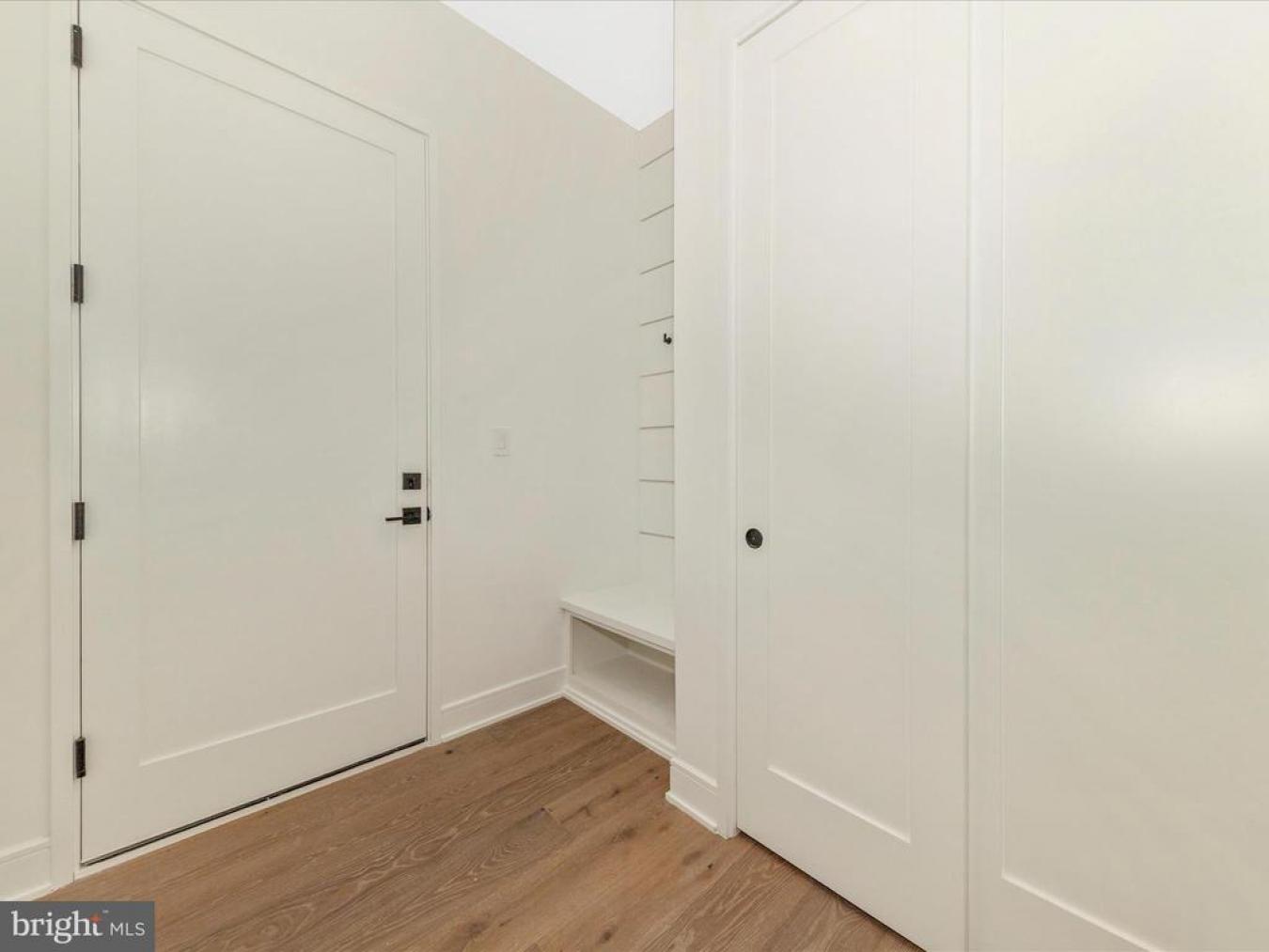 VIENNA, FAIRFAX, 22180, United States, ,Residential,For Sale,1952216