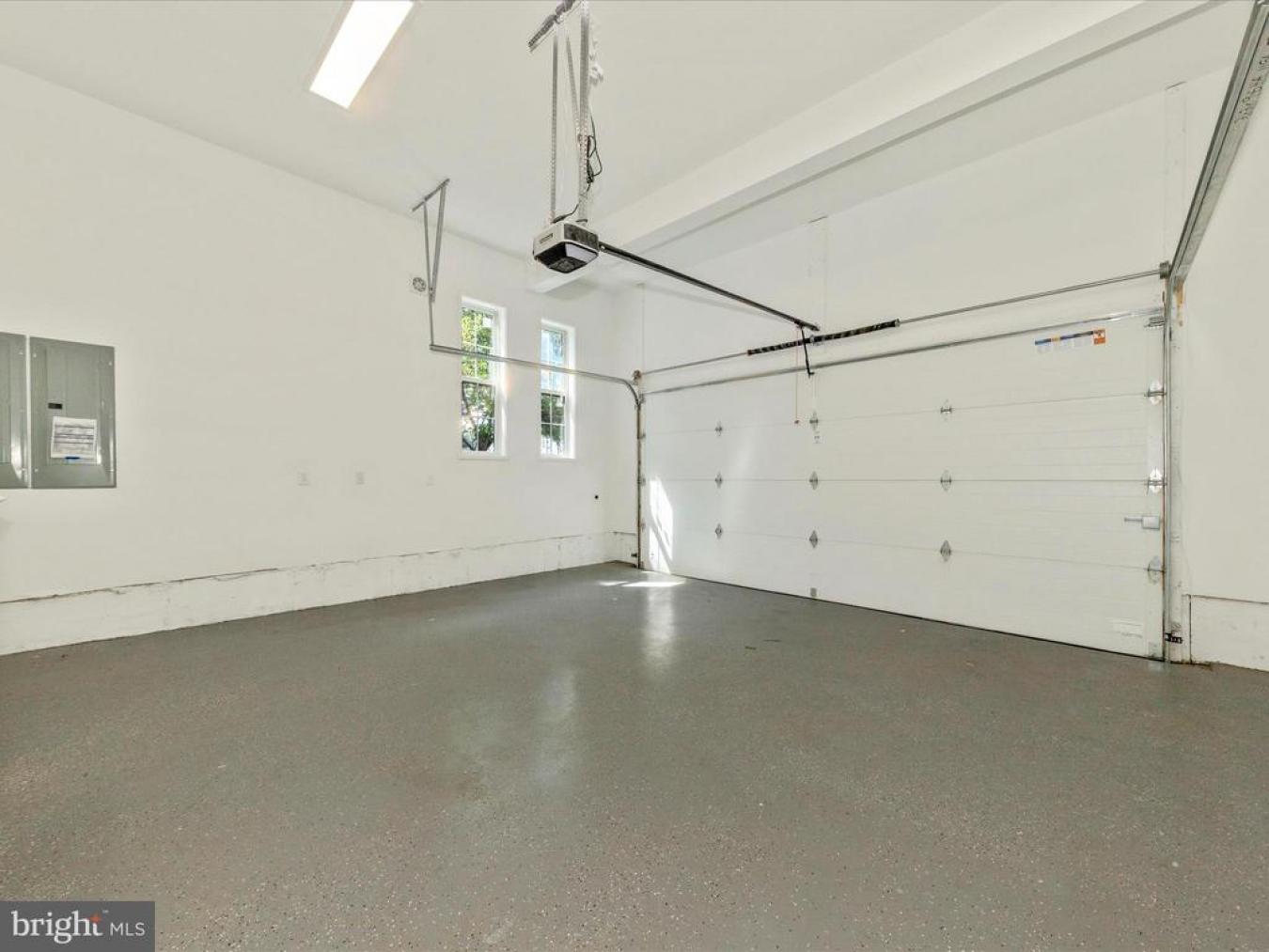 VIENNA, FAIRFAX, 22180, United States, ,Residential,For Sale,1952216