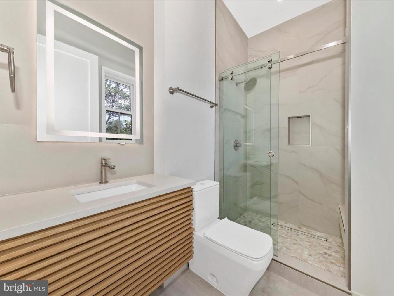 VIENNA, FAIRFAX, 22180, United States, ,Residential,For Sale,1952216