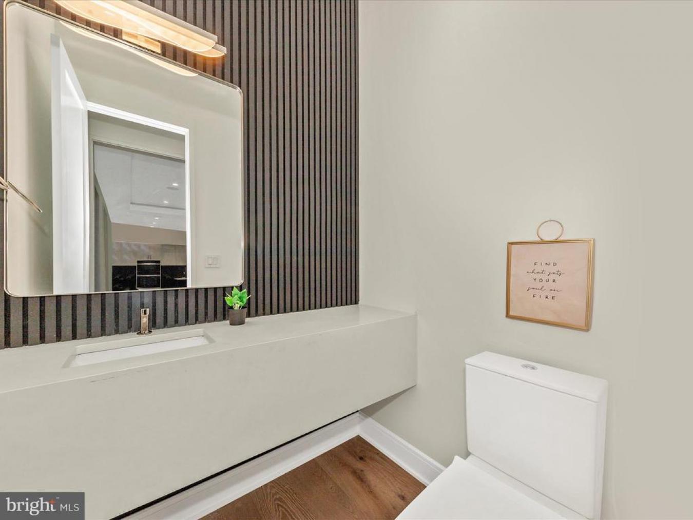 VIENNA, FAIRFAX, 22180, United States, ,Residential,For Sale,1952216