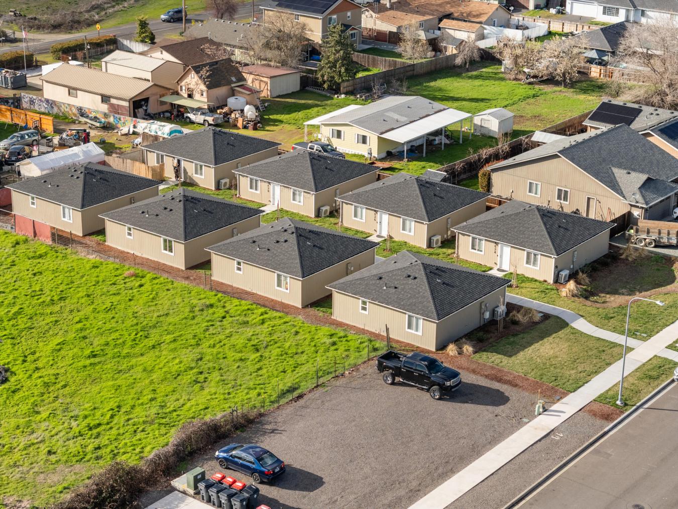 Medford, Jackson, 97501, United States, 16 Bedrooms Bedrooms, ,16 BathroomsBathrooms,Residential,For Sale,1952211