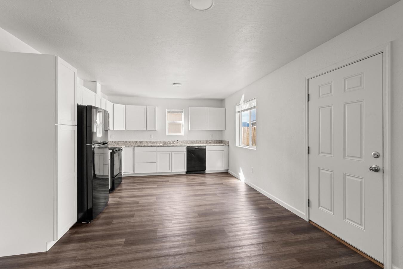 Medford, Jackson, 97501, United States, 16 Bedrooms Bedrooms, ,16 BathroomsBathrooms,Residential,For Sale,1952211