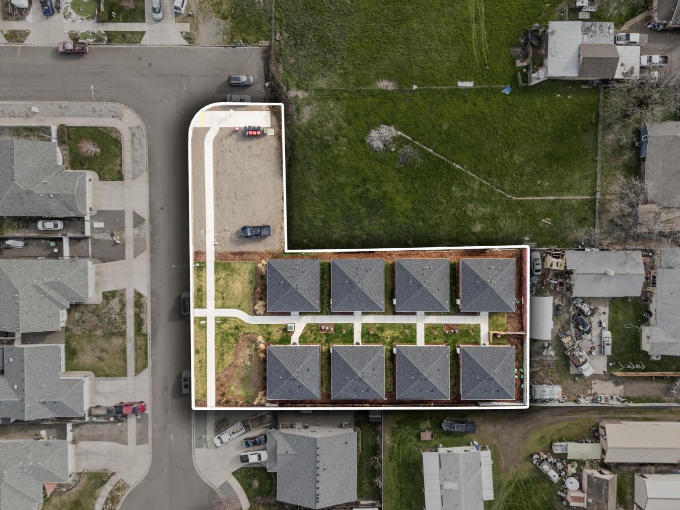 Medford, Jackson, 97501, United States, 16 Bedrooms Bedrooms, ,16 BathroomsBathrooms,Residential,For Sale,1952211