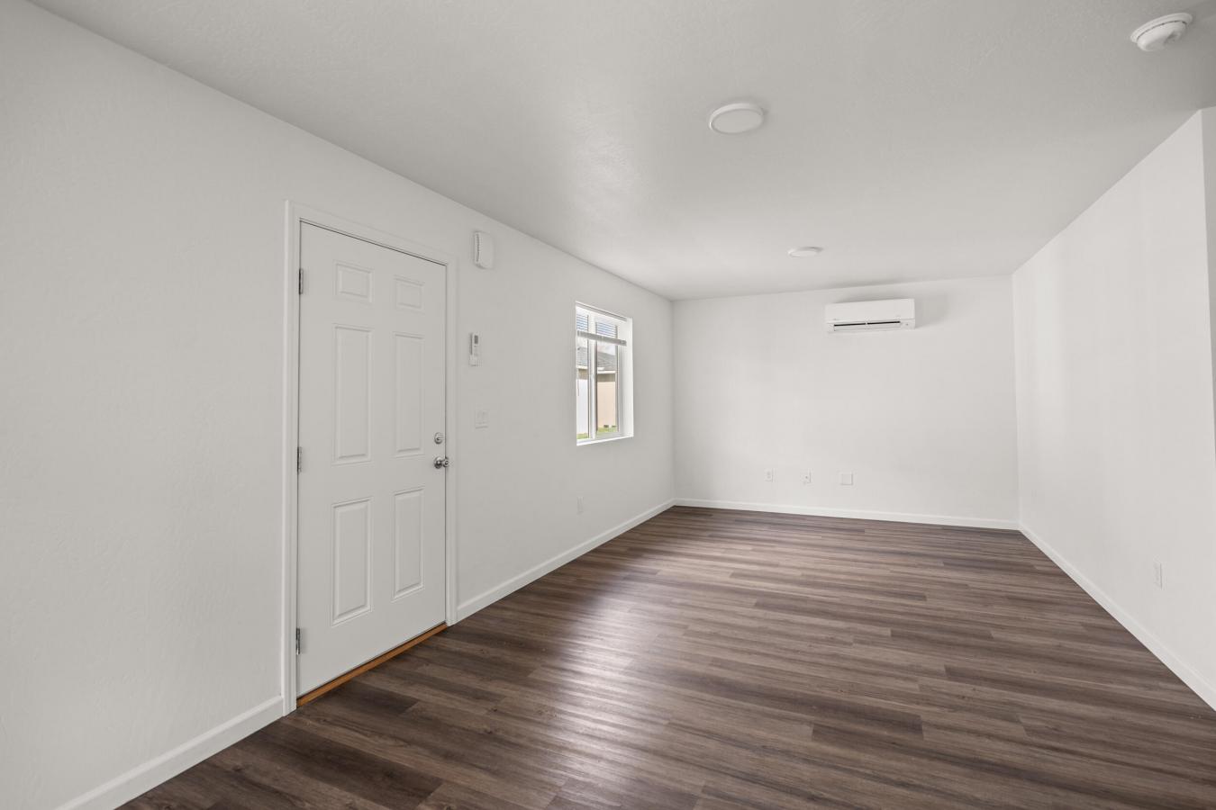 Medford, Jackson, 97501, United States, 16 Bedrooms Bedrooms, ,16 BathroomsBathrooms,Residential,For Sale,1952211