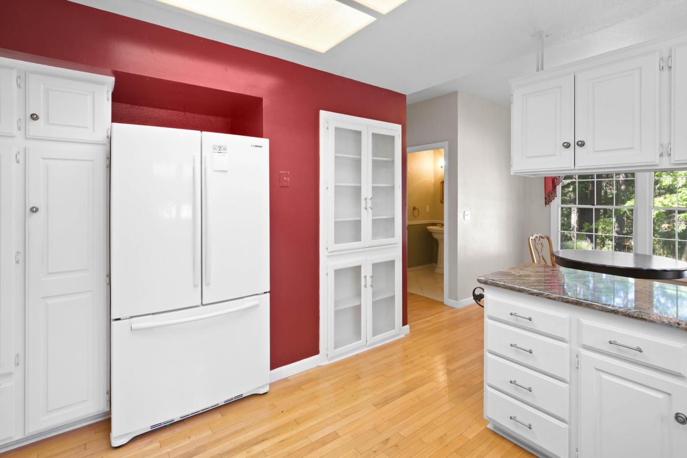 Merlin, Josephine, 97532, United States, 3 Bedrooms Bedrooms, ,2 BathroomsBathrooms,Residential,For Sale,1952210