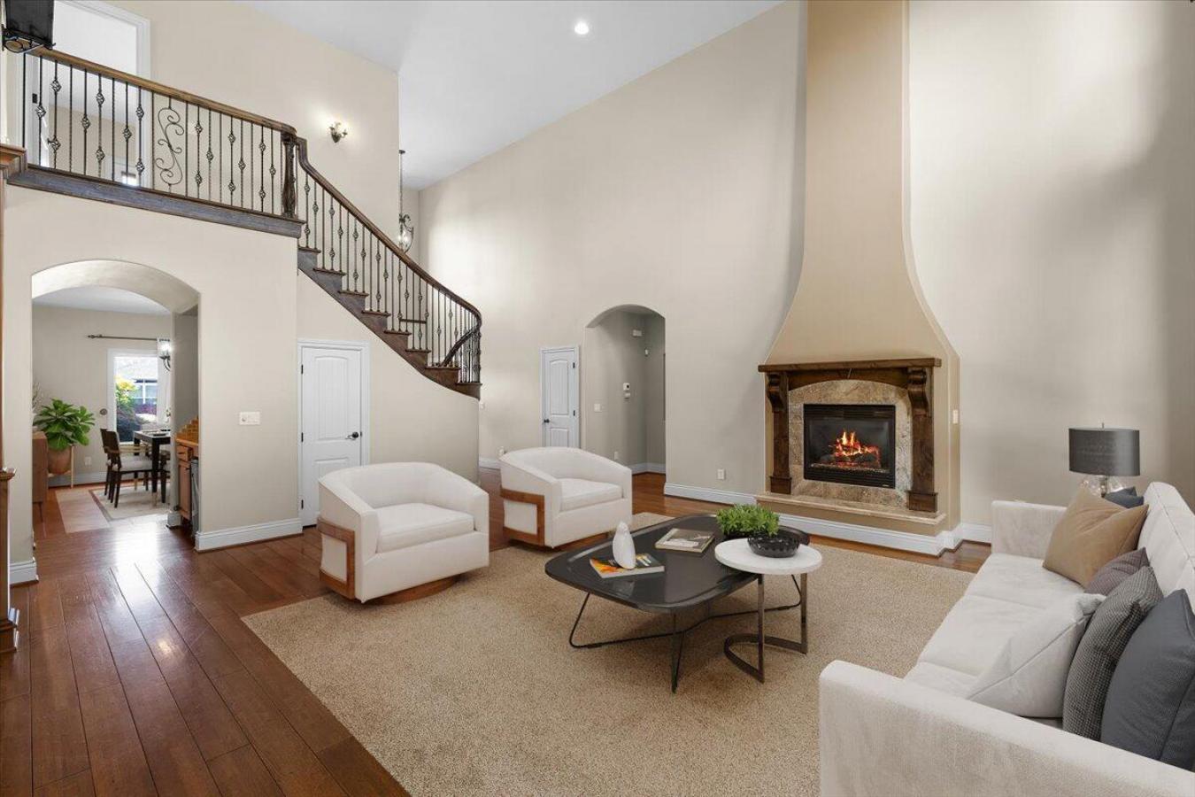 Eagle Point, Jackson, 97524, United States, 5 Bedrooms Bedrooms, ,3 BathroomsBathrooms,Residential,For Sale,1952208