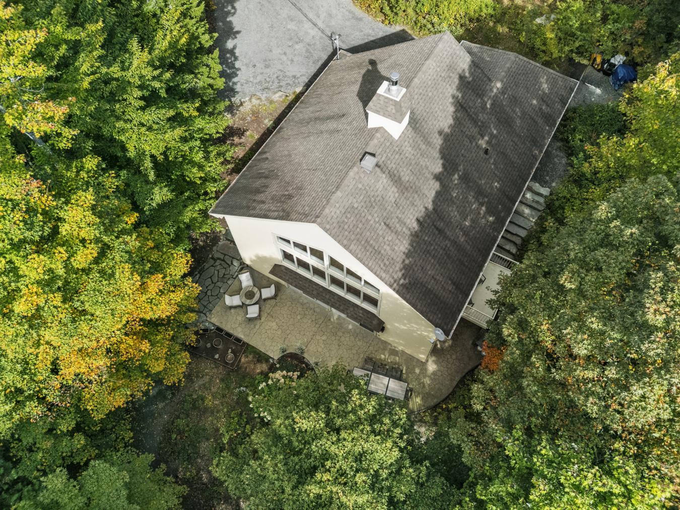 Canton-de-Stanstead, QC, J1X 3W4, Canada, 3 Bedrooms Bedrooms, ,1 BathroomBathrooms,Residential,For Sale,1952388