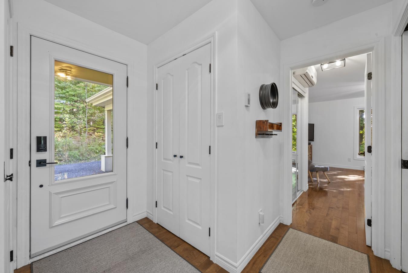 Canton-de-Stanstead, QC, J1X 3W4, Canada, 3 Bedrooms Bedrooms, ,1 BathroomBathrooms,Residential,For Sale,1952388